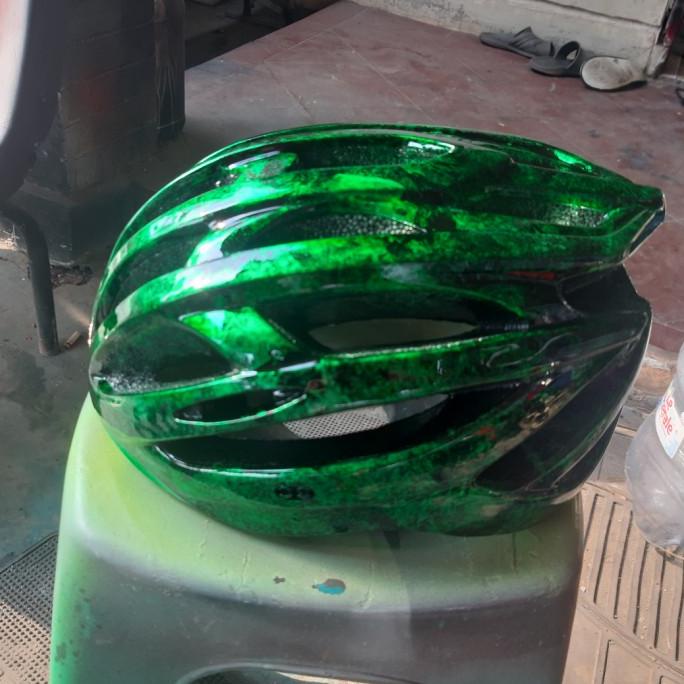 repaint helm sepeda