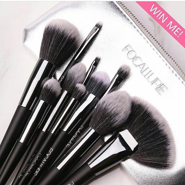 ★ BB ★ FOCALLURE 10Pcs Makeup Brushes Set + Pouch - FA70 B - FA 70 B