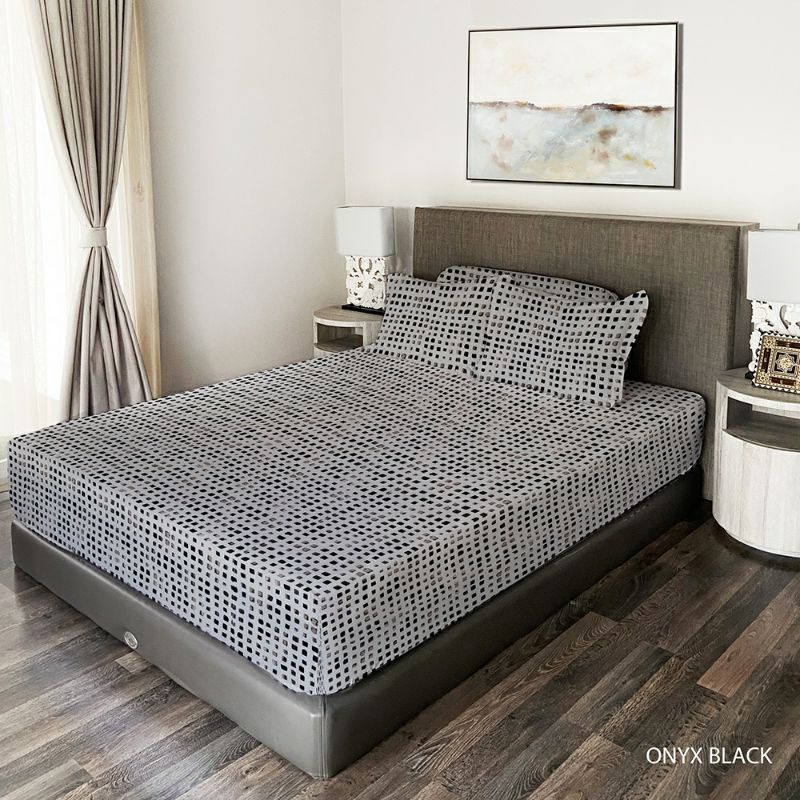 King Rabbit Sprei Single & Sarung Bantal Guling Motif Bamboo Onyx Black