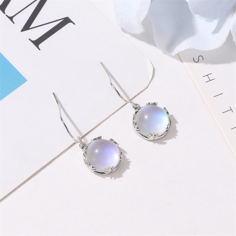 Kalung Gradient Blue Moonstone Korea Aksesoris Manis Sederhana Hadiah Liburan