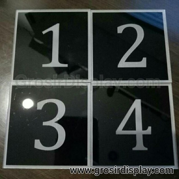 Jual Akrilik Tulisan Nomor 1-10 8cmx8cm Display Perlengkapan Kos Hitam
