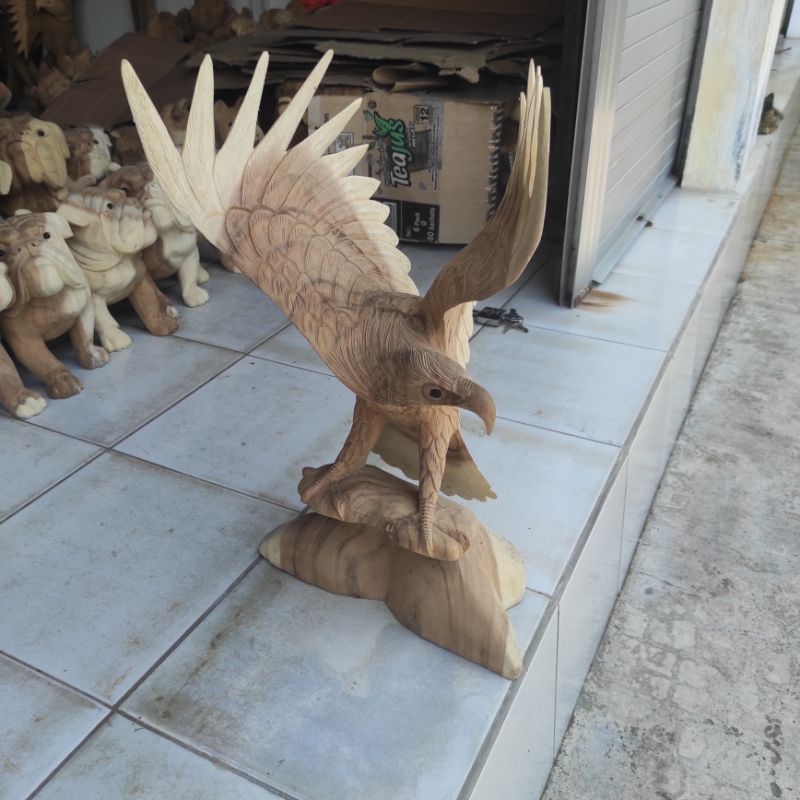 PATUNG BURUNG DARI KAYU BALI / PATUNG ELANG .