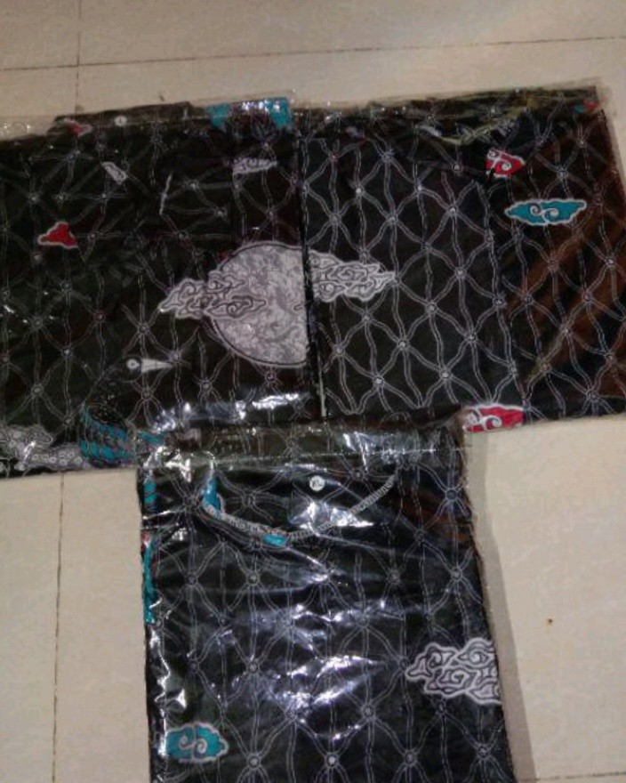 Batik Couple Keluarga Sania Ruffle Ori Ndoro Jowi Dnt Motif Mega Bulan Abu