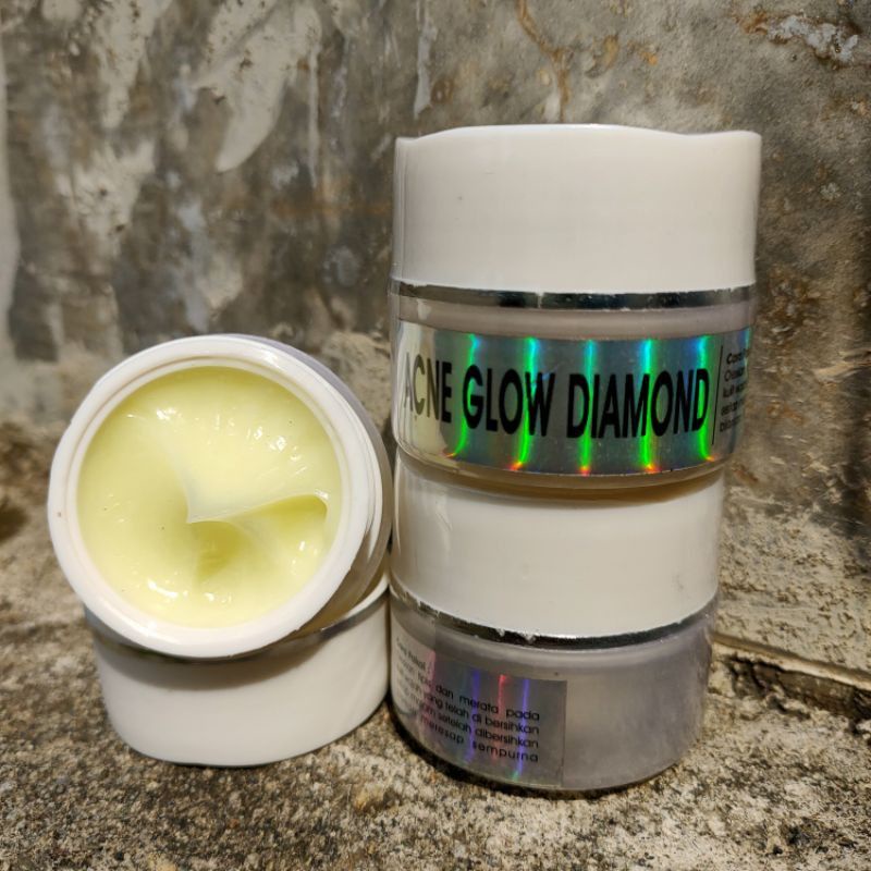 ACNE GLOW DIAMOND / AGD / CREAM JERAWAT