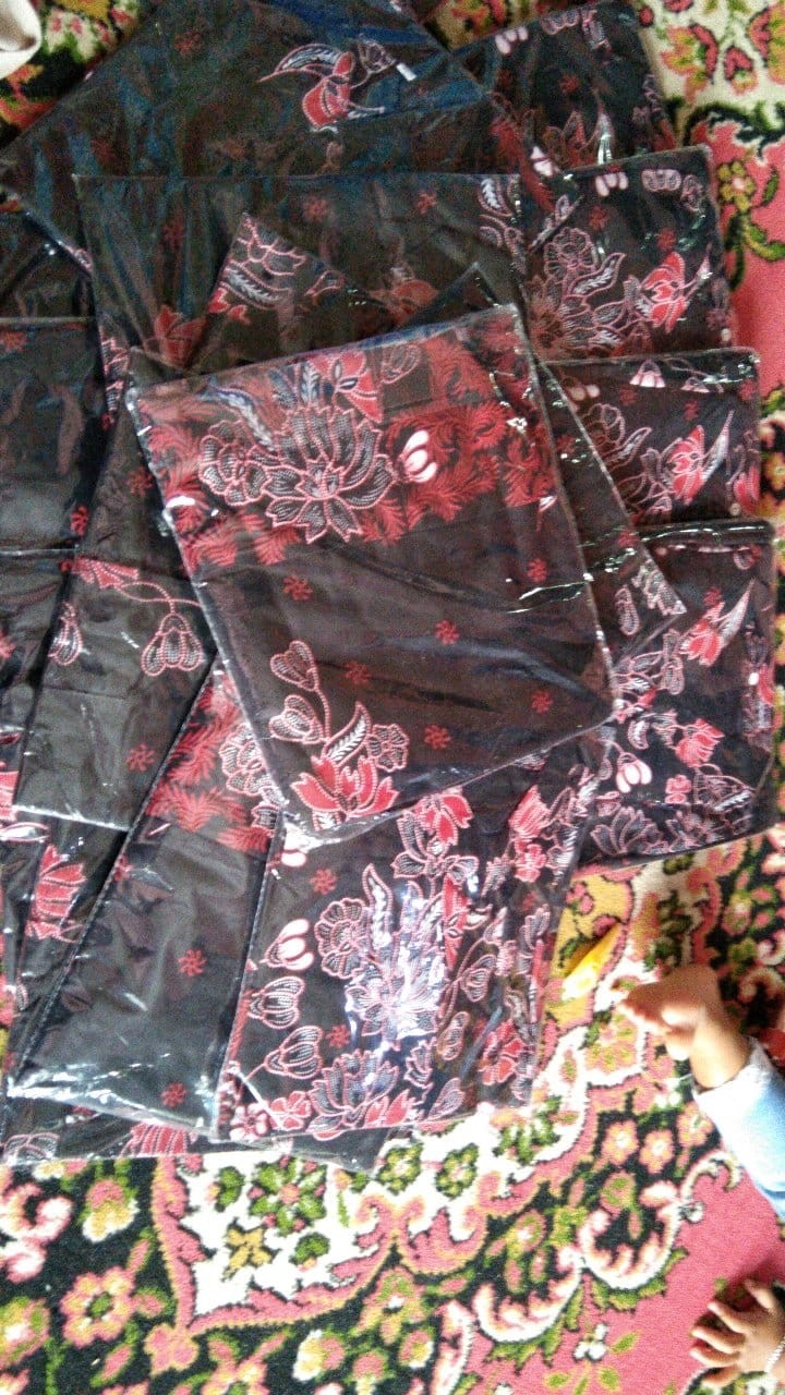 Batikcouple Keluarga Sania Ruffle Ori Ndoro Jowi Dnt Batik Couple Keluarga Motif Sakura Merah