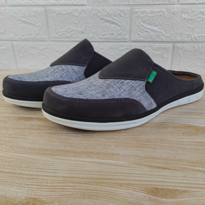 Bustong Pria Kulit Sintetis Premium Kasual Slip On Cowok Sol Karet Lentur Suede