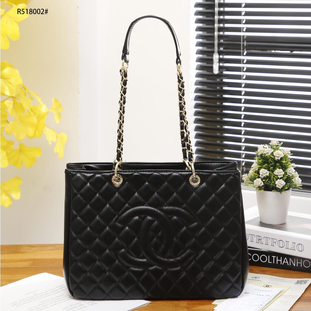 CH Grand Shopping Tote Bag with Gold Hardware R518002