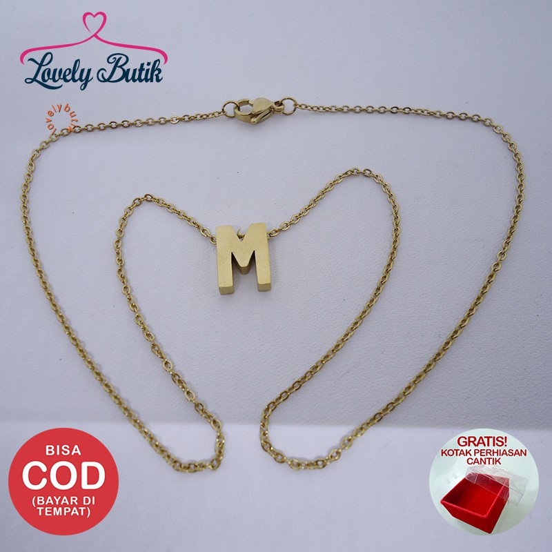 Lovelybutik - Accent Kalung Huruf Titanium Anti Karat Inisial M Uk 44 cm Warna Emas BONUS KOTAK