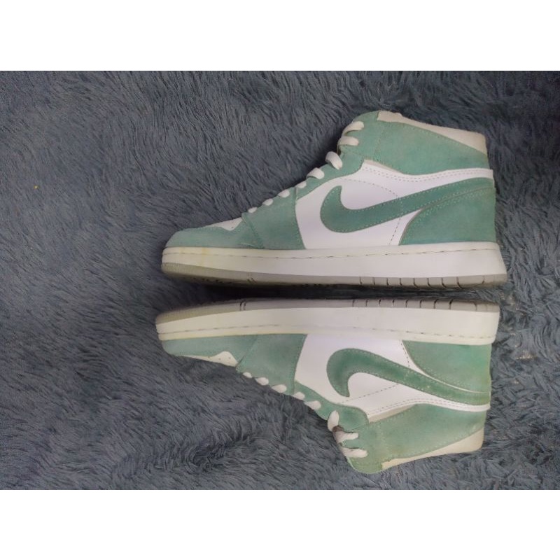 nike air jordan retro high green