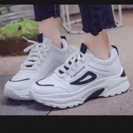 Sepatu Wanita Dewasa Sneakers Kasual Fashione SL