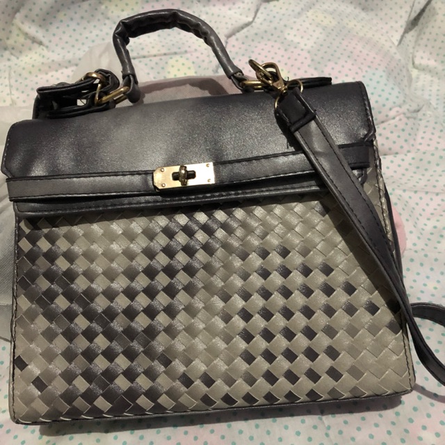 Tas motif anyaman tikar