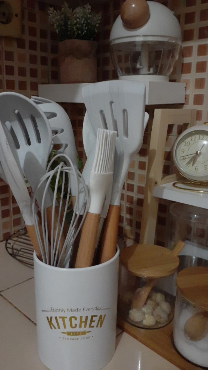 Sutil Spatula Silikon Set Putih Isi 10 Pcs+wadah