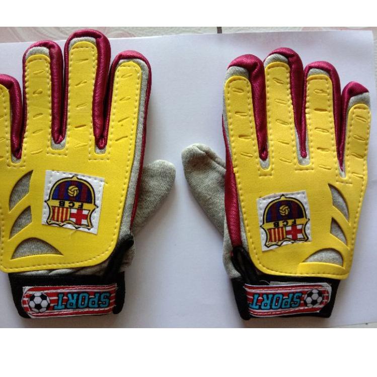 Bagus Dipakai.. Sarung tangan Kiper Anak Adidas Predator Allsize
