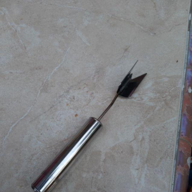 Alat Pengkupas Biji Buah Nanas Bahan Stainless Steel