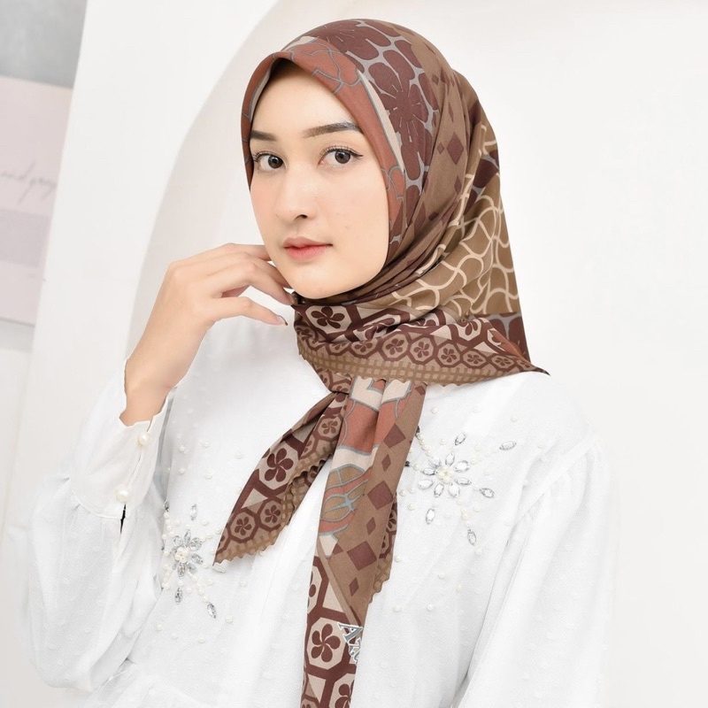 Hijab Motif Oskara Square Jilbab Segiempat Motif Oskara