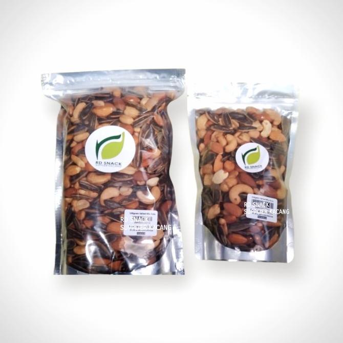 

Kacang Campur Mix Premium 5macam- Salted Mix Nuts- 500gram RD snack