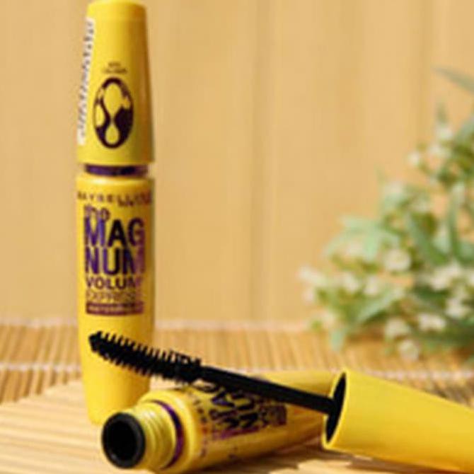 Mascara The Magnum Volume Express Waterproof Maybelline Kuning / Maskara Magnum Volum Expres