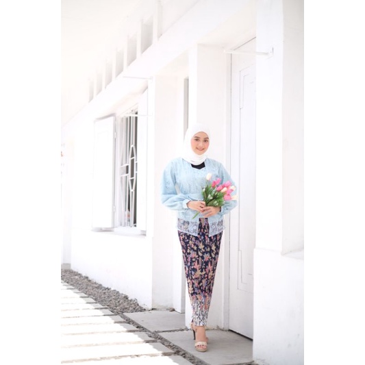 NURHALIZA -NURBAYA BABYBLUE/TUNIC dan BLUS