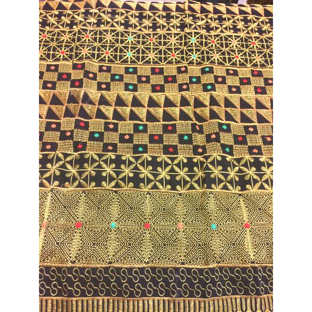 Kain tapis cantik bordir