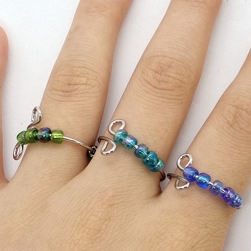 Mainan Fidget Ring Manikmanik Kreatif Dapat Berputar Untuk Penghilang Stress