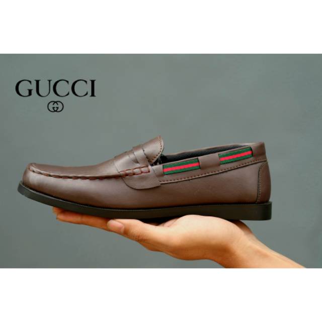 Sepatu kasual Slip On Gucci Sepatu Fashion Pria PREMIUM