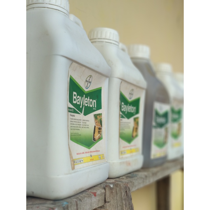 BAYLETON - FUNGISIDA / INSEKTISIDA / RACUN JAMUR PUTIH KEMASAN 5 LITER (Sisa 1)