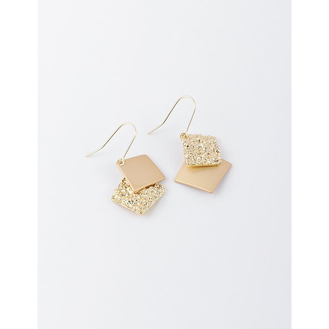 LRC Anting Gantung Fashion Golden Metal Concave Trapezoid Earrings D98379