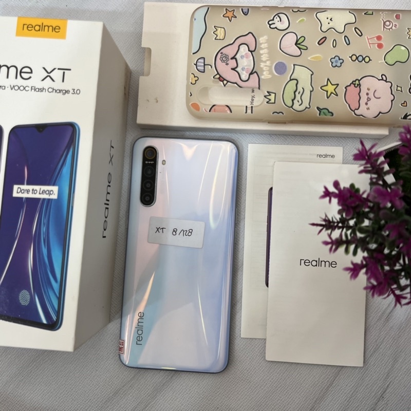 REALME XT SECOND RAM 4 GB ROM 128 GB GARANSI RESMI