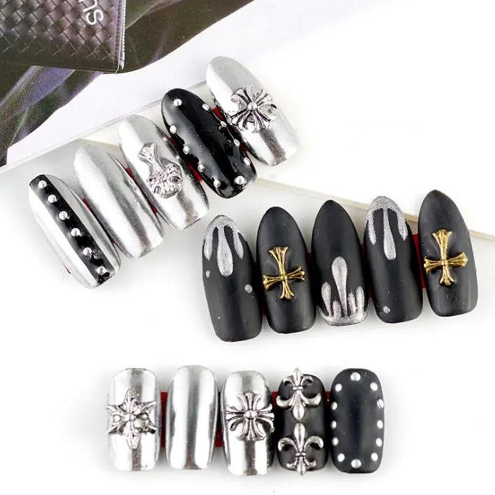 Nickolas1 Pesona Kuku Punk 50 Pcs Gaya Retro Rock Emas Perak Crowe Jantung Paku Keling Nail Art Dekorasi