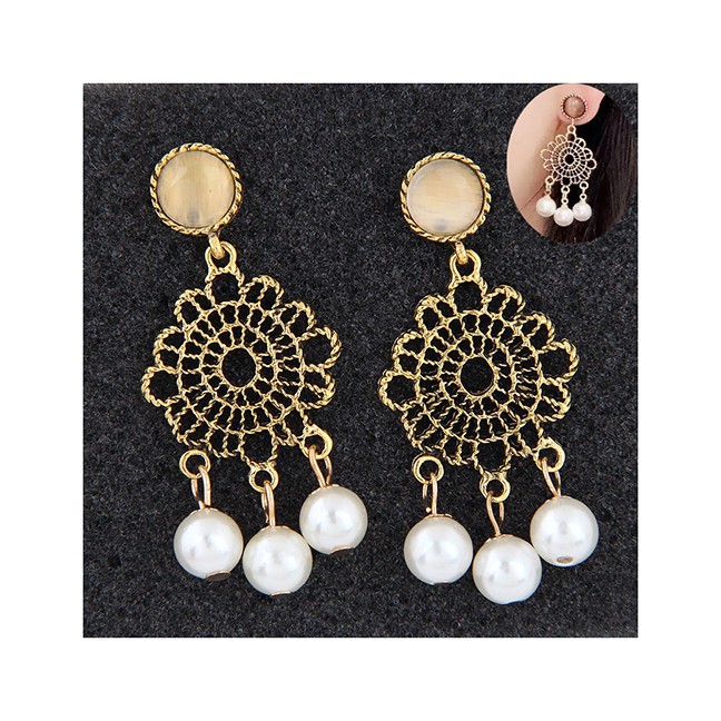 LRC Anting Tusuk Fashion Color Metal Hollow Flower Drop Earrings A572XX