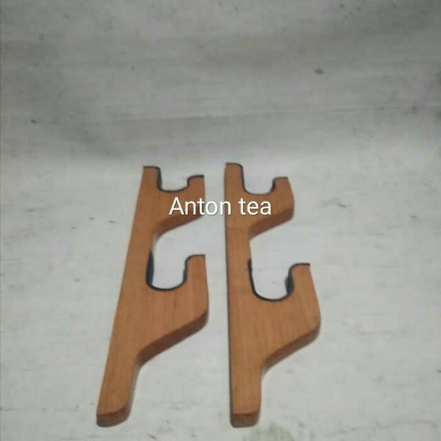 Display-rak senapan dinding