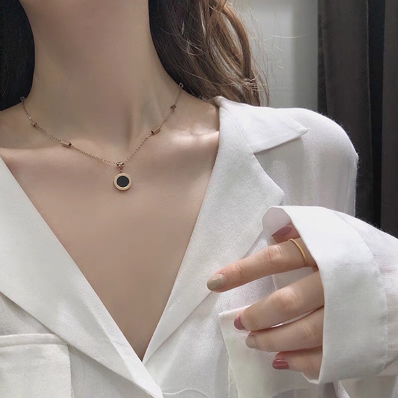 Kalung Titanium Bisa Bolak Balik Hitam Putih Korea Fahion Style Trending