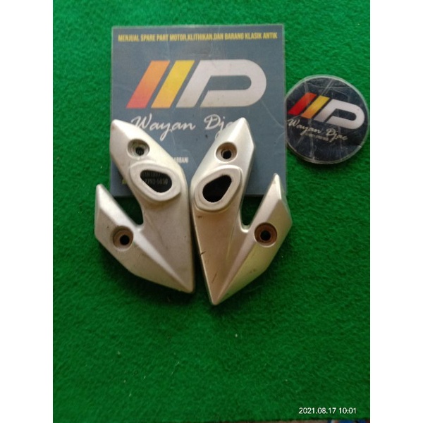Cover Kuping kupingan lampu sen depan vixion old 2011 2012 original second 2nd