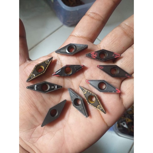 insert carbait vcmt1604 bekas layak pake pahat bubut vcmt16 / vcmt 16