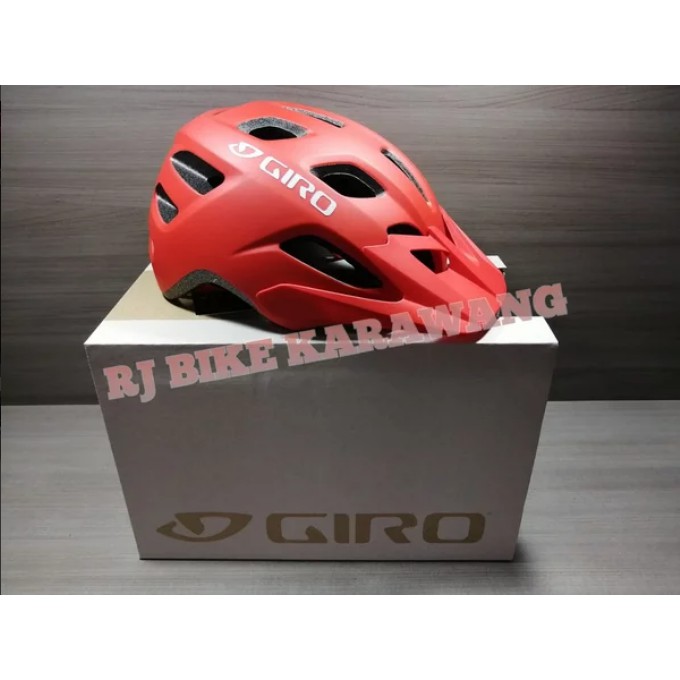 Helm Sepeda Giro Fixture