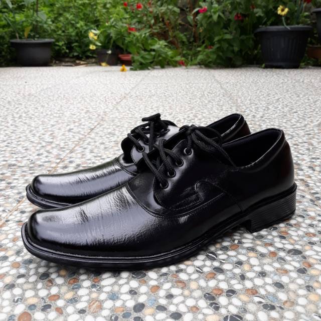 Sepatu Kulit Magetan