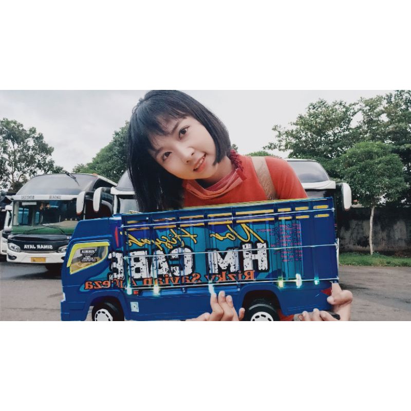 Miniatur Truk HM CABE on fire panjang 56cm