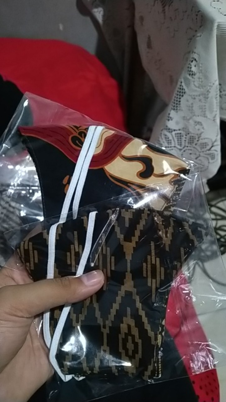 (cod) Masker Motif Batik Solo 2 Lapis Non Medis Earloop Hijab Souvenir Nikah Batik Khas Solo