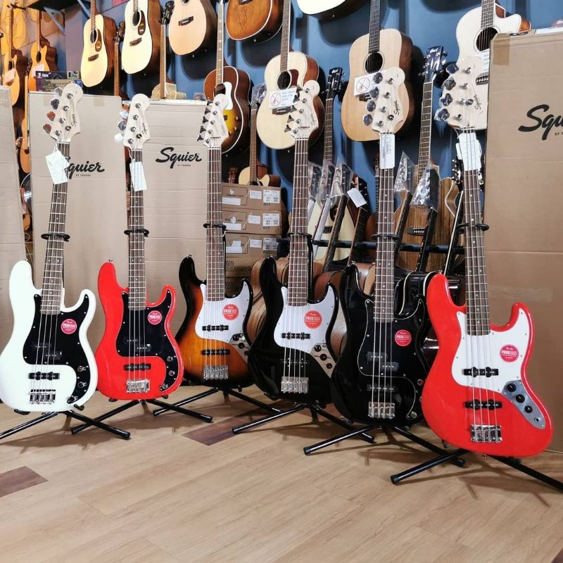 Bass Squier Affinity Precision Jazz 4string original