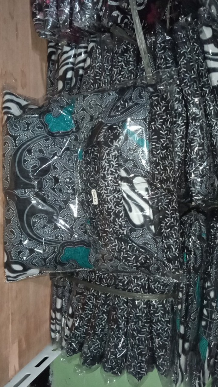 Batik Couple Keluarga Sania Ruffle Couple Ori Ndoro Jowi Dnt Sogan Sekar Ulir Motif Dimensi Abu