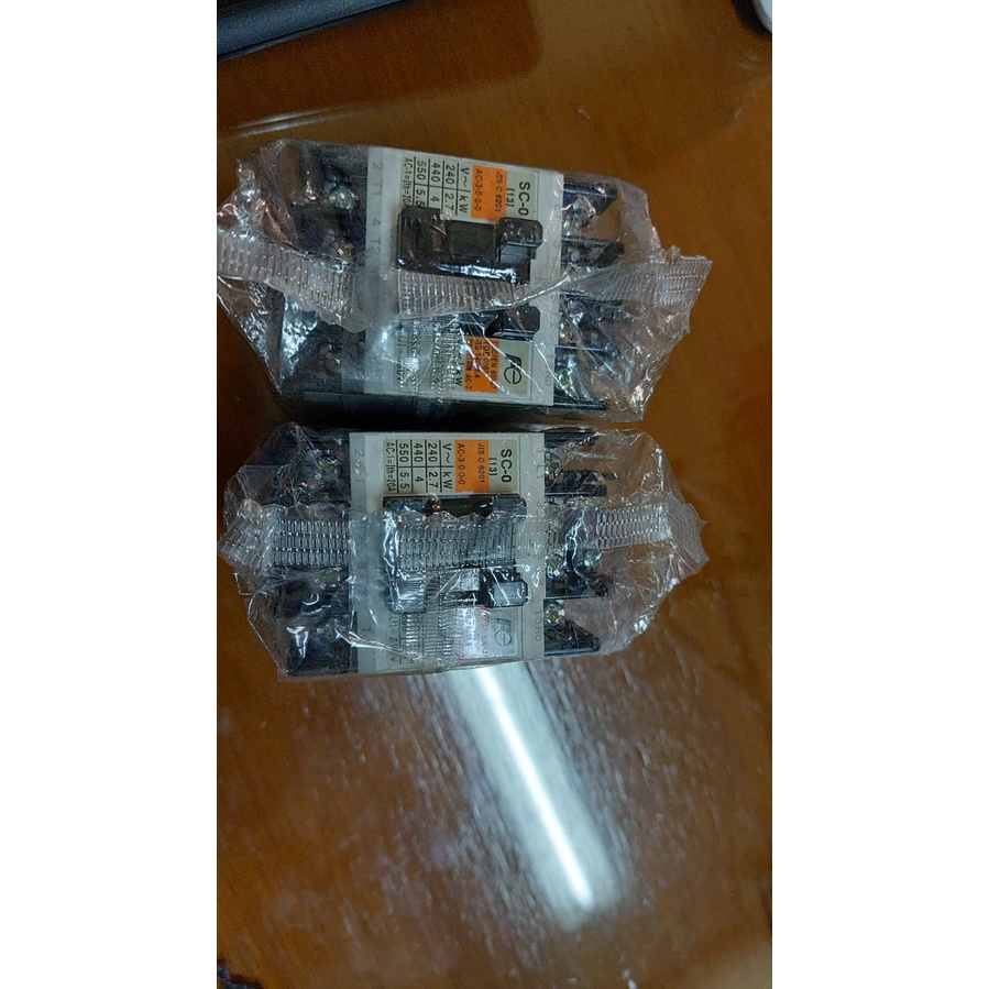 Kontaktor / Contactor Fuji SC-0 110V