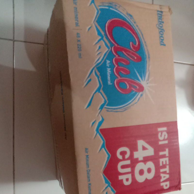 

air mineral club ukuran 220 ml isi 48 cup