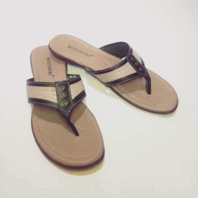 Sepatu Wanita Buccheri  Terbaru 