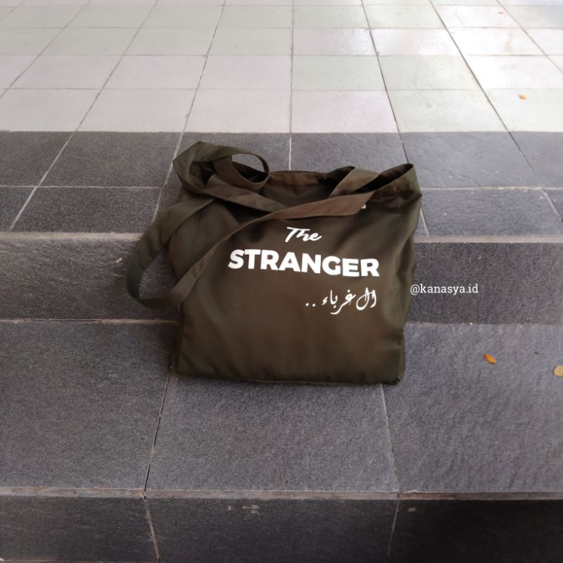 The Stranger | Lana Bag | Totebag Katun Drill(Twill) | Totebag Kajian | Totebag Dakwah