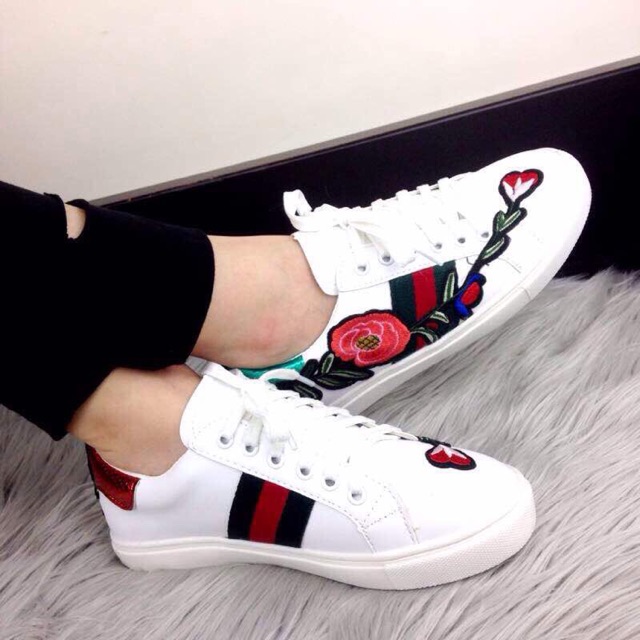 gucci ace embroidered floral