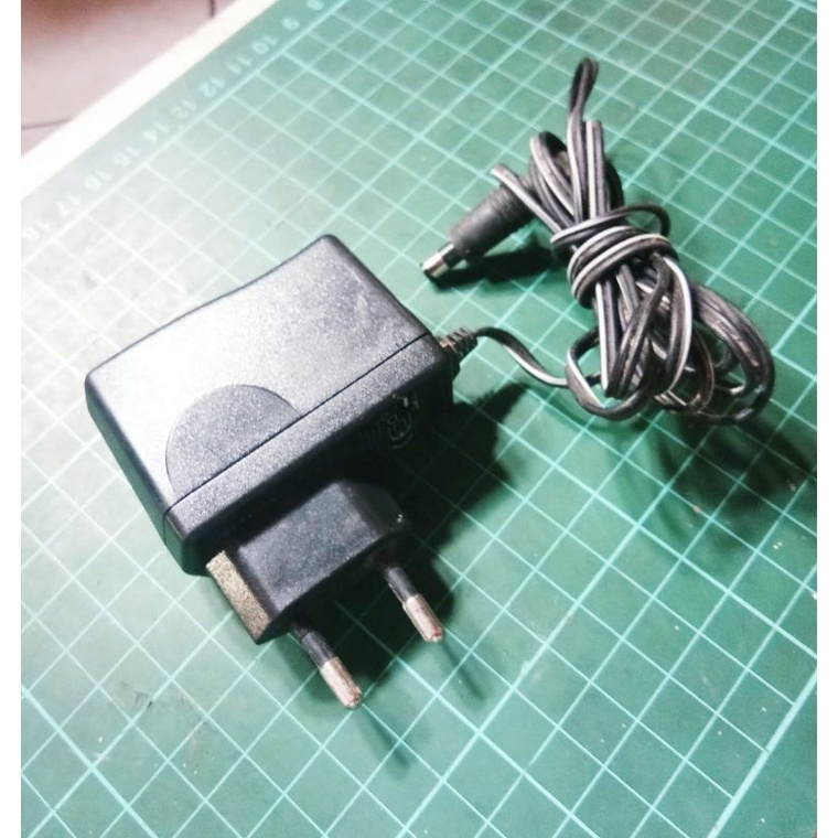 adaptor power adapter swichicng 5vdc - 1amp