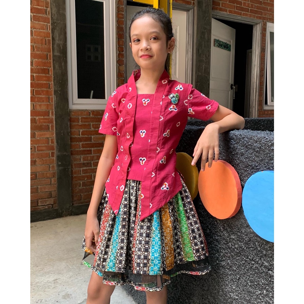 Setelan Kebaya Anak Eksklusif