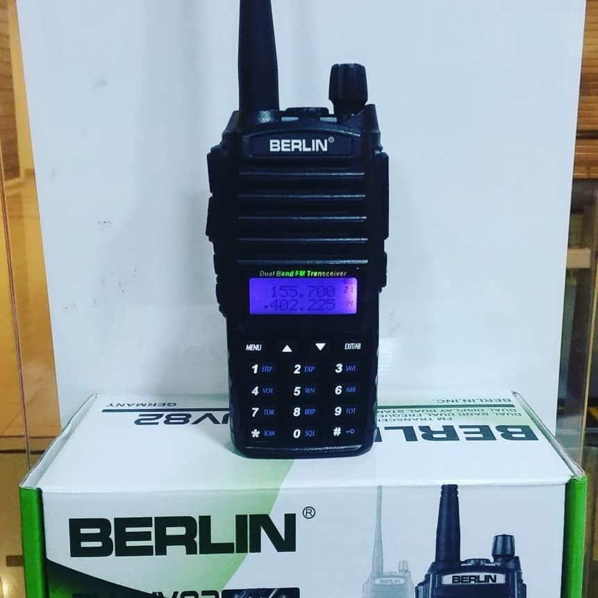 HT HANDY TALKIE BERLIN UV-82 DUAL BAND