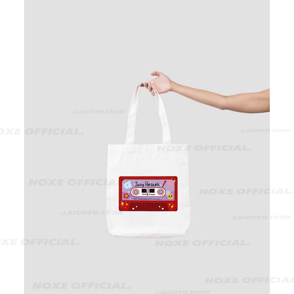 TOTE BAG KANVAS TEBAL JUNGKOOK, TAEHYUNG, JIMIN, JUNG HOSEOK, KIM NAMJOON, MIN YOONGI, SOEKJIN