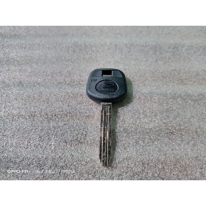 BAHAN duplikat kunci mobil daihatsu xenia,grandmax,terios,